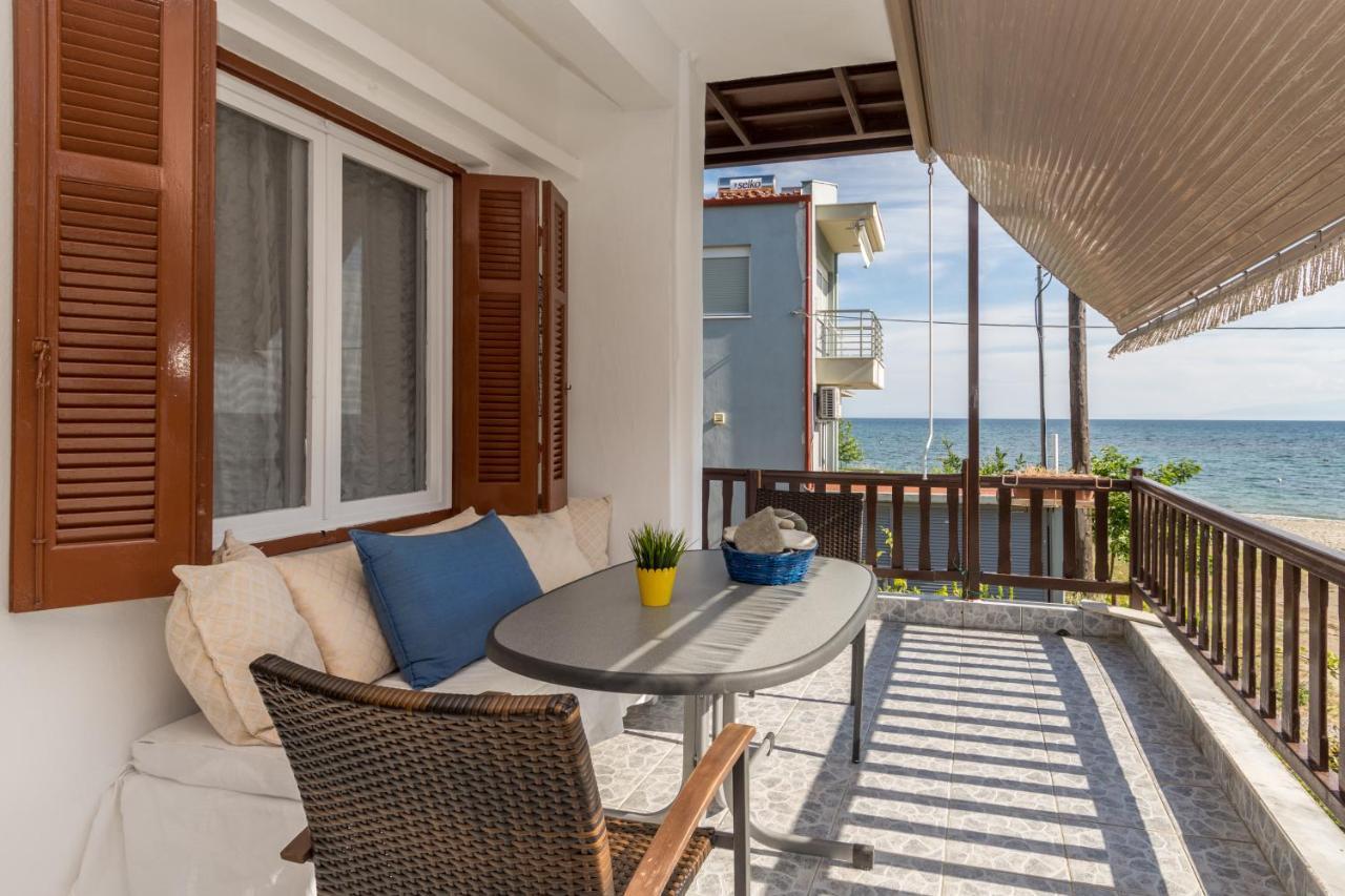 Chalkidiki Beachfront Apartment Nea Iraklia Exterior foto